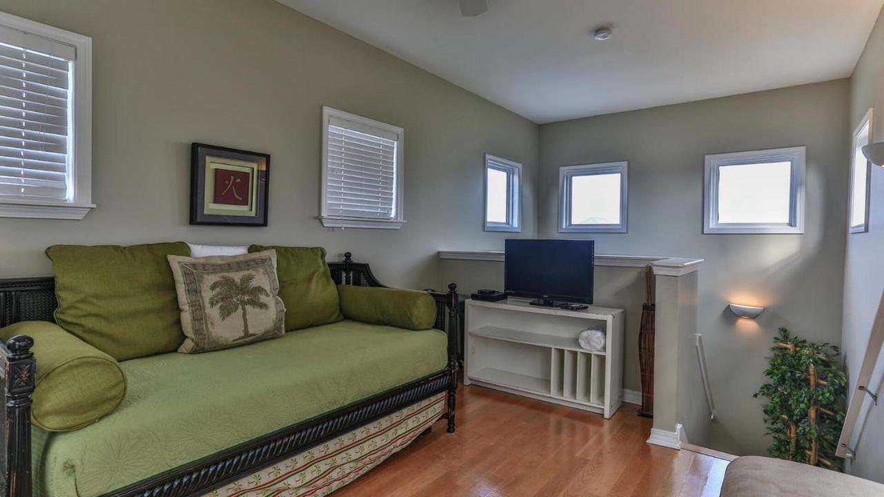 Biglows Bungalow - About A Quarter Mile To Private Neighborhood Beach Access, Pet Friendly, Community Pool 데스틴 외부 사진