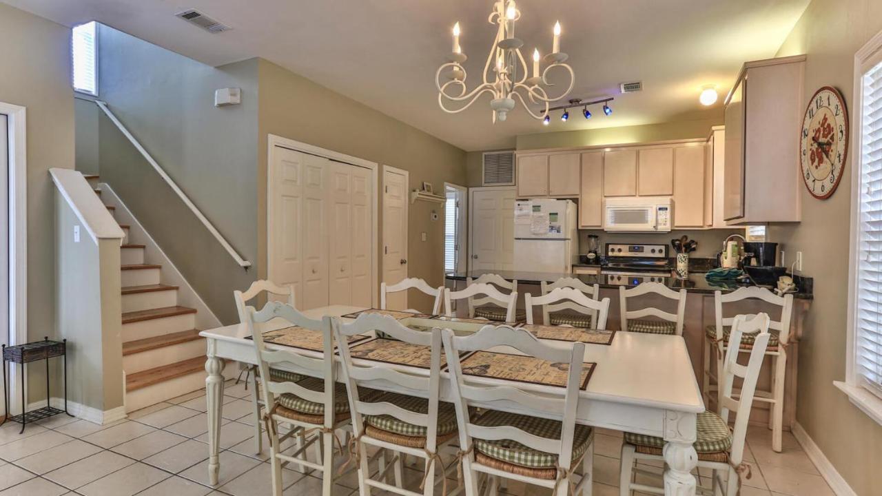 Biglows Bungalow - About A Quarter Mile To Private Neighborhood Beach Access, Pet Friendly, Community Pool 데스틴 외부 사진